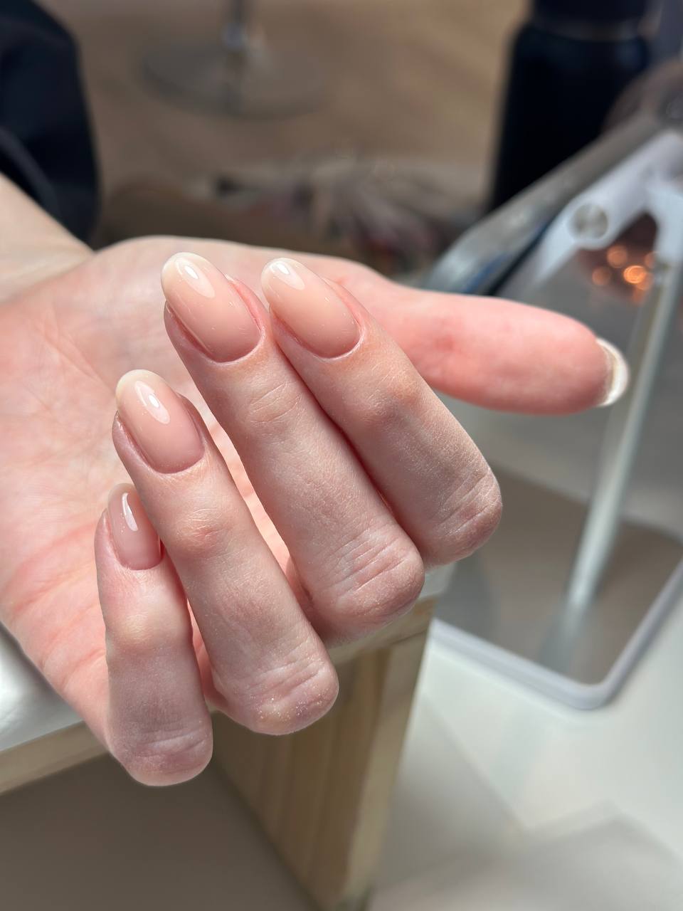 Nude Rubber Base Coat 25 – Sheer Pink NEW Formula (may differ by 1 step)