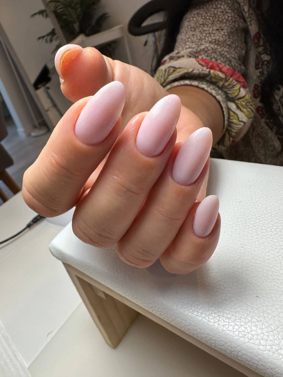 Marshmallow Rubber Base Coat 123 – Milk Pink Shimmer (thick consistence)